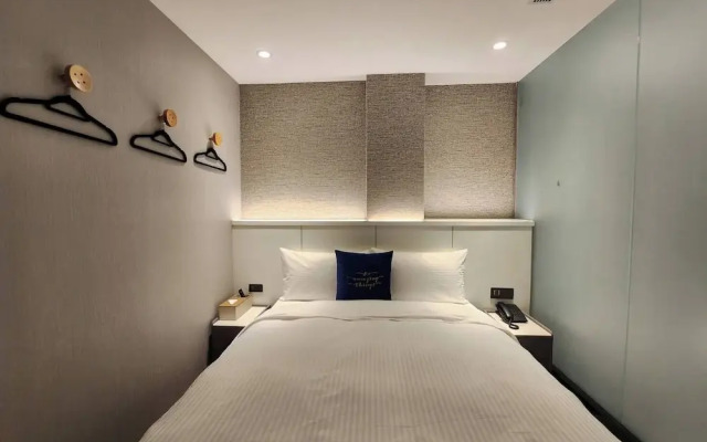 Fun Stay Inn Ximen