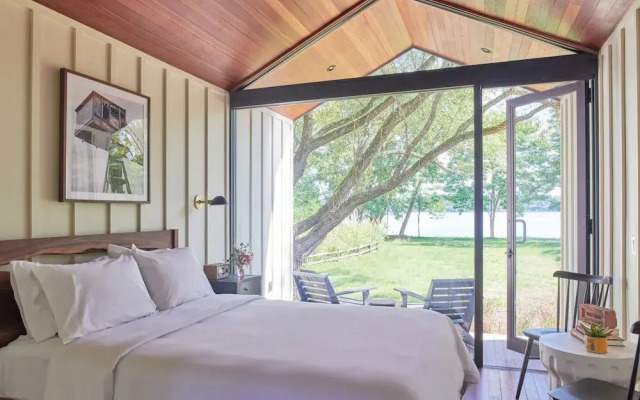 Hutton Brickyards Riverfront Hotel + Venue