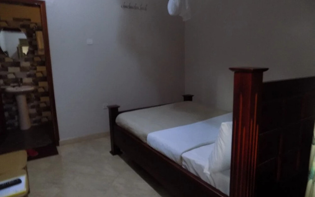 Elegant Motel