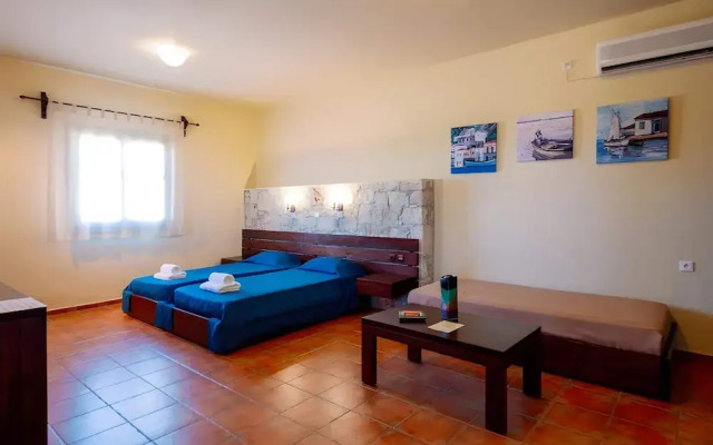 Cozy Gem With Access to a Sparkling Shared Pool