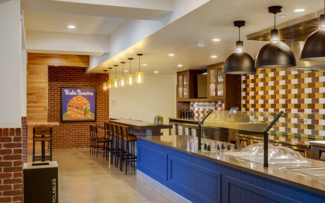 Ayres Hotel Rialto Fontana