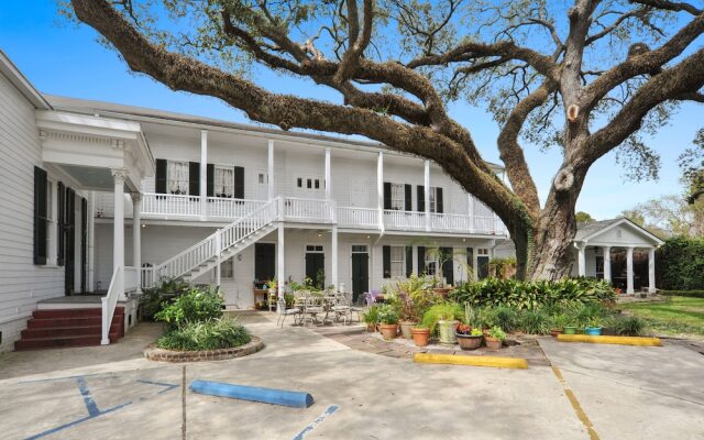 Ashton's Bed and Breakfast