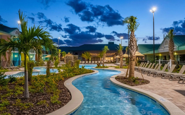 Beachside Hotel & Suites