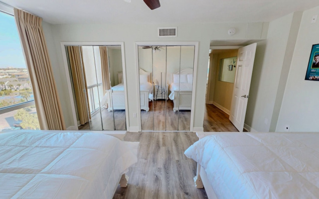 Shoreline Towers 2082 2 Bedroom Condo