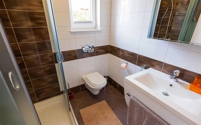Charming Three Bedroom House Turanj