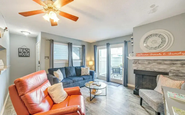 1/4 Mi to Seawall: Relaxing Galveston Condo!