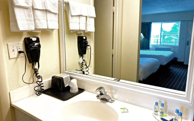 Roadstar Hotel Zephyrhills