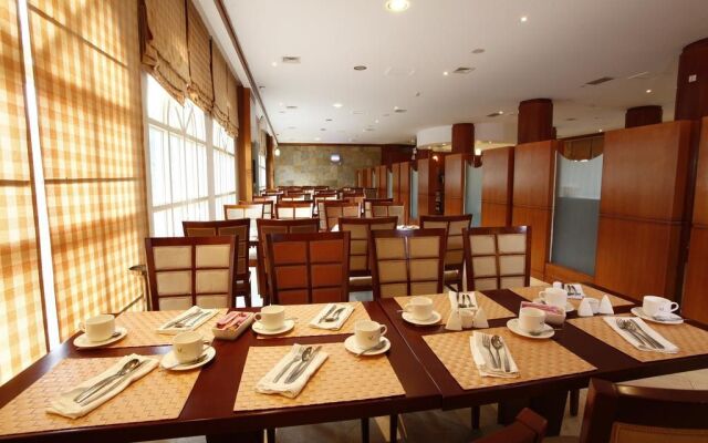 Ledger Plaza Bangui