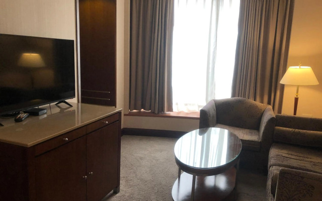 Monarch Plaza Hotel