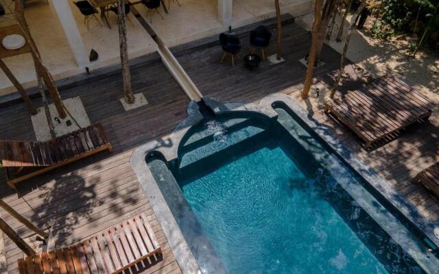 Moroccan vacation home for 16 guests!