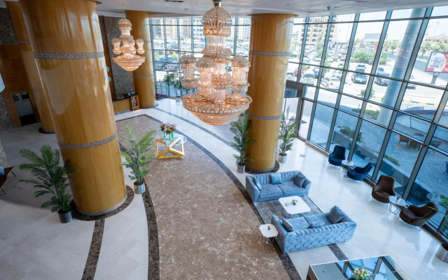 Grand Hotel