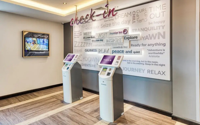 Premier Inn Banbury Town Centre - Castle Quay