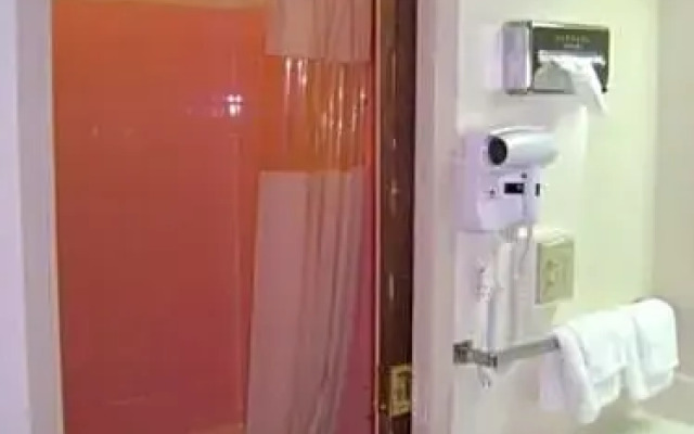 Tiffin Motel