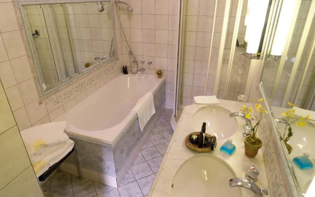 Hôtellerie du Bas-Bréau