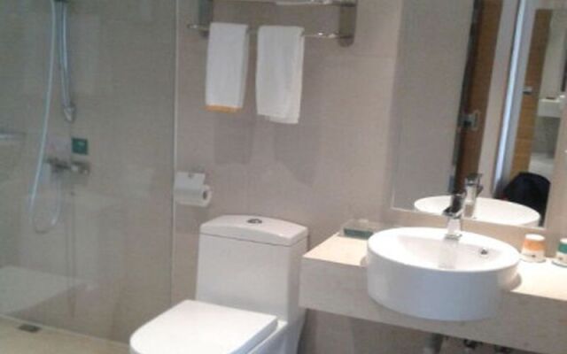 City Comfort Inn zhongshan Lihe Square Walmart