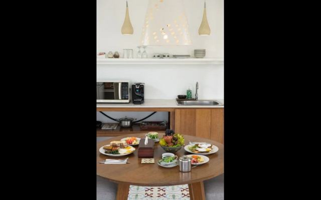 Exquisite Oceanfront 1 Br Villa in Seminyak