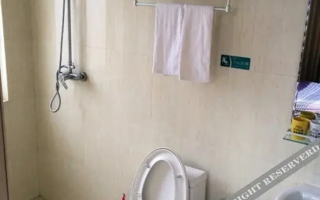 Yijia Business Hotel
