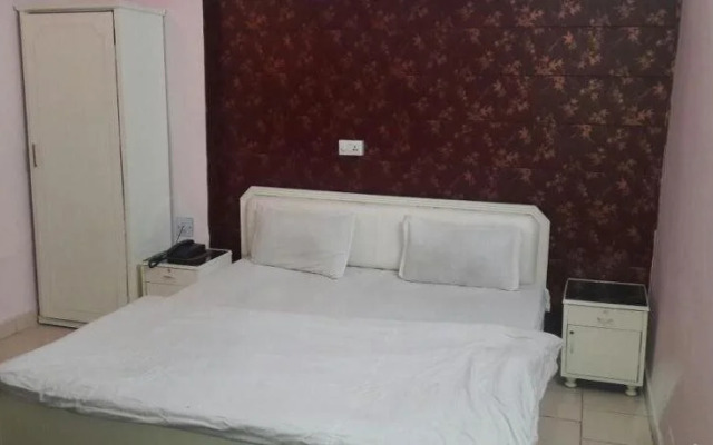 Hotel K C Classic