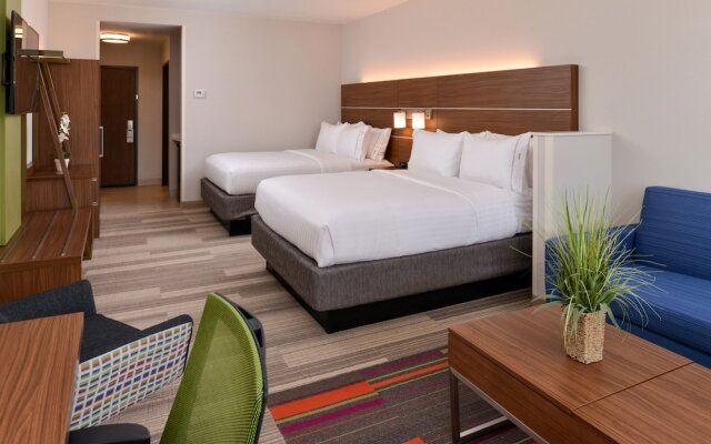 Holiday Inn Express & Suites Trinity