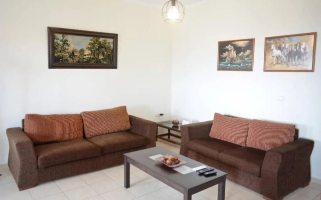 Kissamos Serene 3-bedroom Apartment