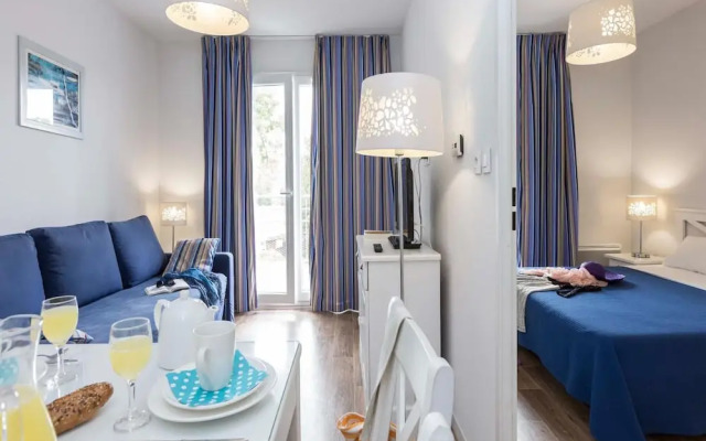 Maisonette by Hourtin-carcans Lake