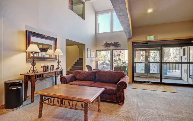 Newly Remodeled Ski-In Ski-Out Right By The Lift - FP304 by RedAwning