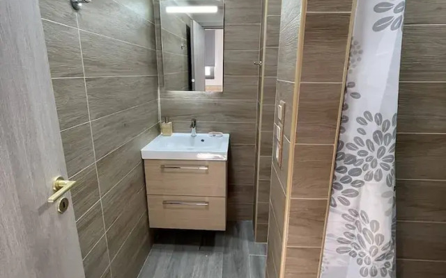 Avr Deluxe Suites 6 Airport Free Shuttle