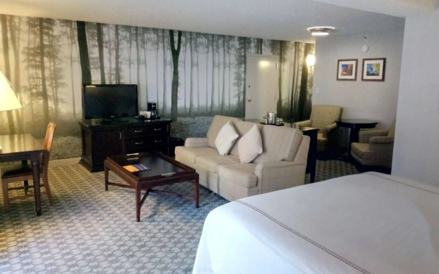 Anaheim Majestic Garden Hotel