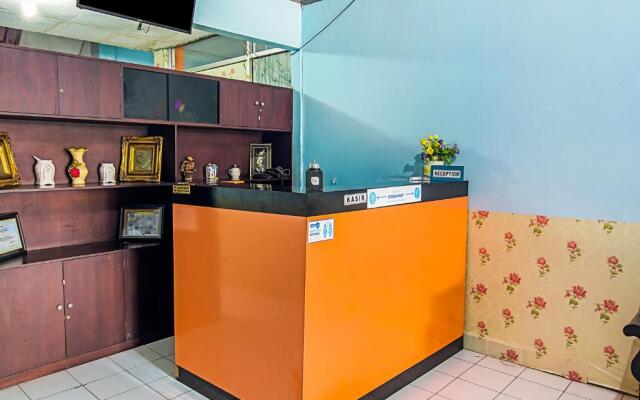 OYO 90926 Hotel Andalas Syariah Palu