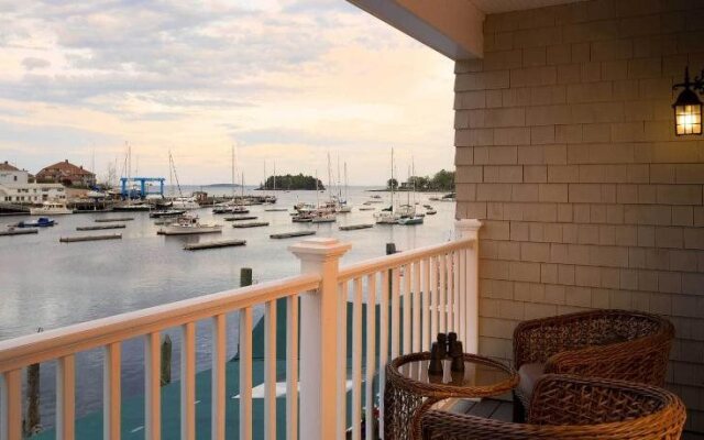 Grand Harbor Inn