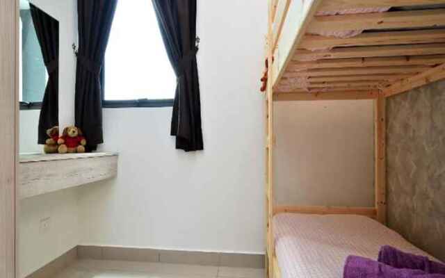 Citizen New Condo@Kl Near Npe Federal Highway 6-8Pax