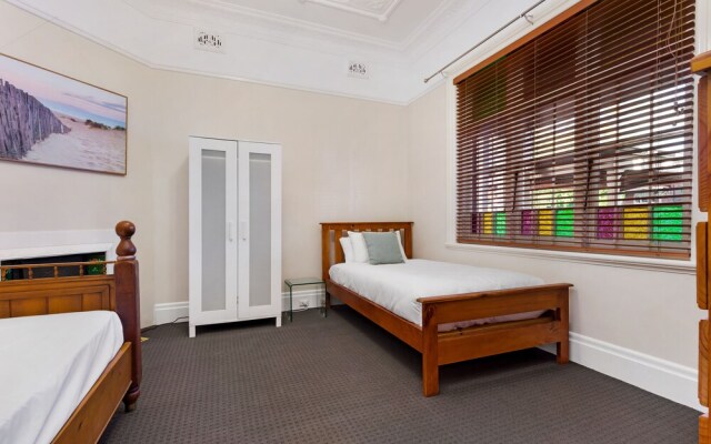 Drummoyne 3 Bedroom Home (62ALE)