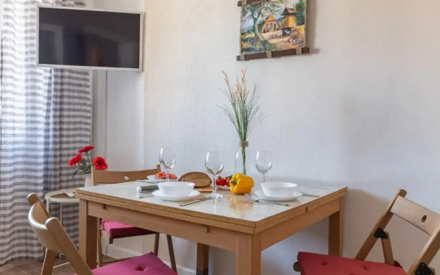 Satin Home Apart on Fyodor Abramov Street 8