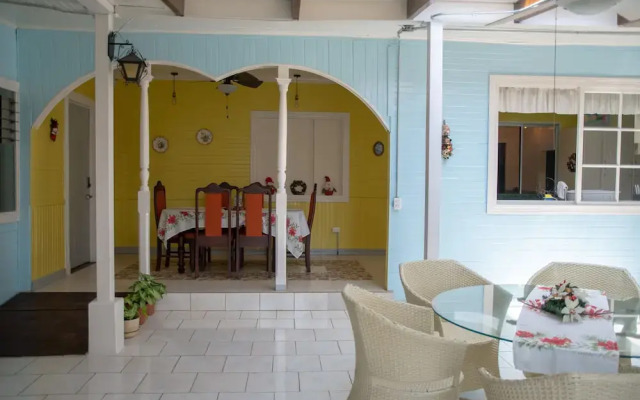 Alice y Juancito Boutique Hotel