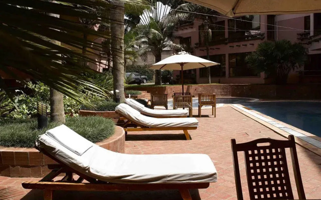 Cysuites Apartment Hotel