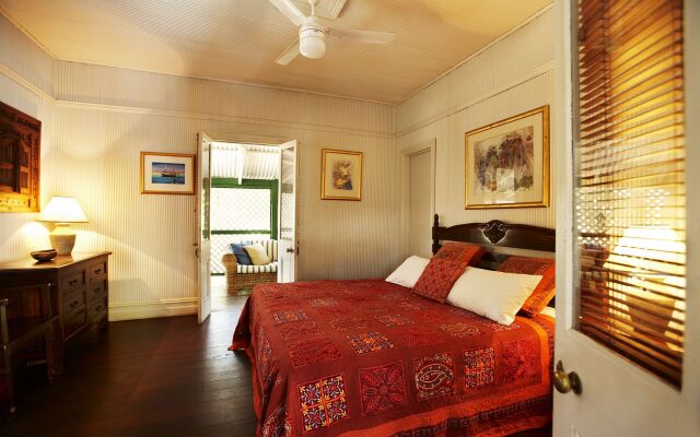 Pinctada McAlpine House