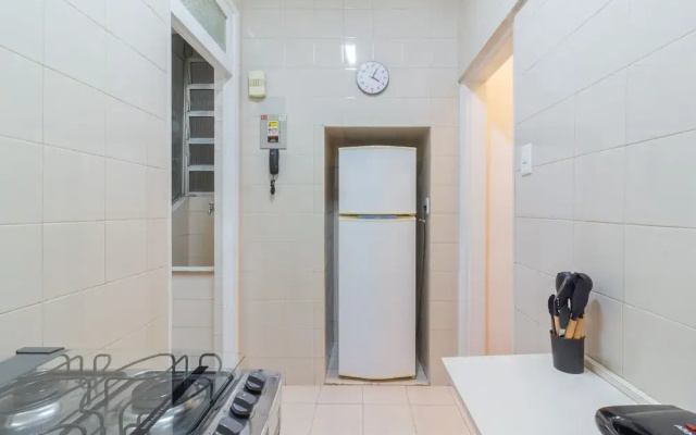 5 Minutes From Copacabana Beach Bi404