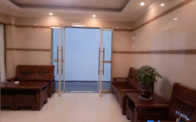 Rongxian Qiaoxiang Hotel