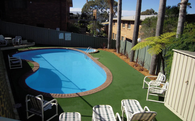 Sapphire Waters Motor Inn