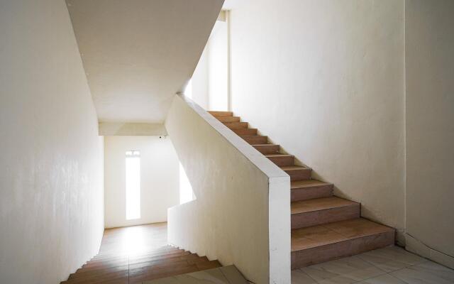 RedDoorz near Palembang Trade Center 3