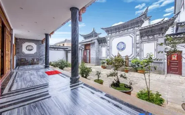 Muhu Inn (Xizhou Ancient Town Branch)