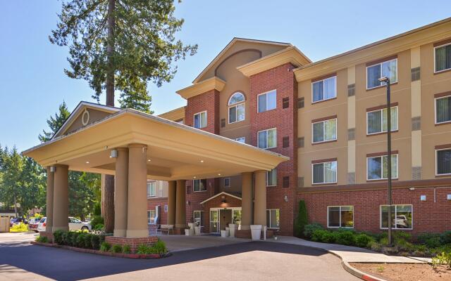 Holiday Inn Express & Suites Lacey – Olympia by IHG