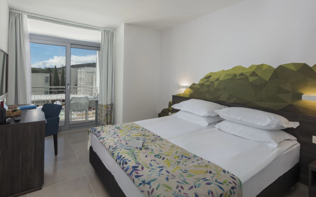 Bluesun Hotel Alga