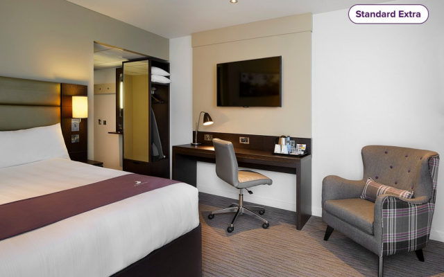 Premier Inn Manchester Salford Media City Hotel