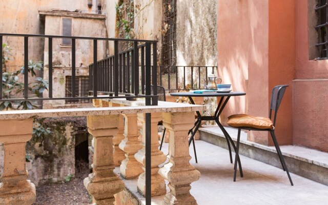 Bernini Near Trevi Fountain