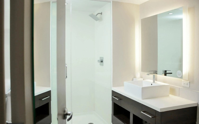 Element Miami Doral