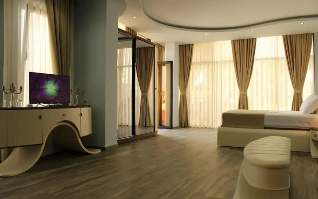 Hotel Light Palace