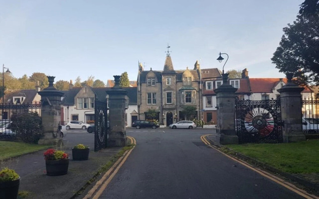 The Woodside Hotel, Aberdour. Exclusive Use
