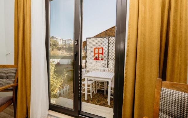 Azra Apart & Otel
