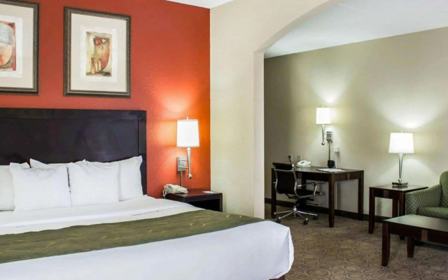 Comfort Suites Regency Park